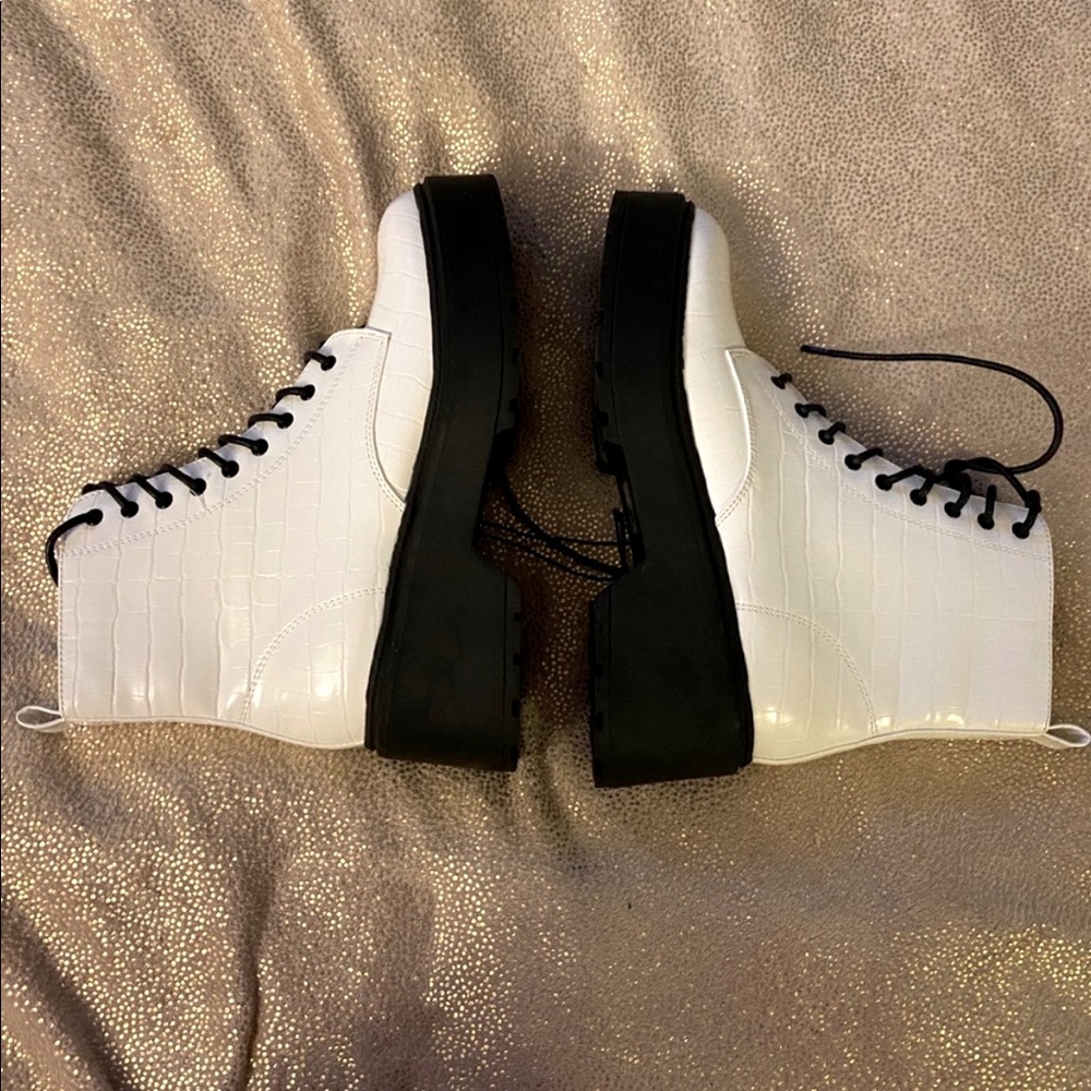 snakeskin white combat boots, size 7 1/2
